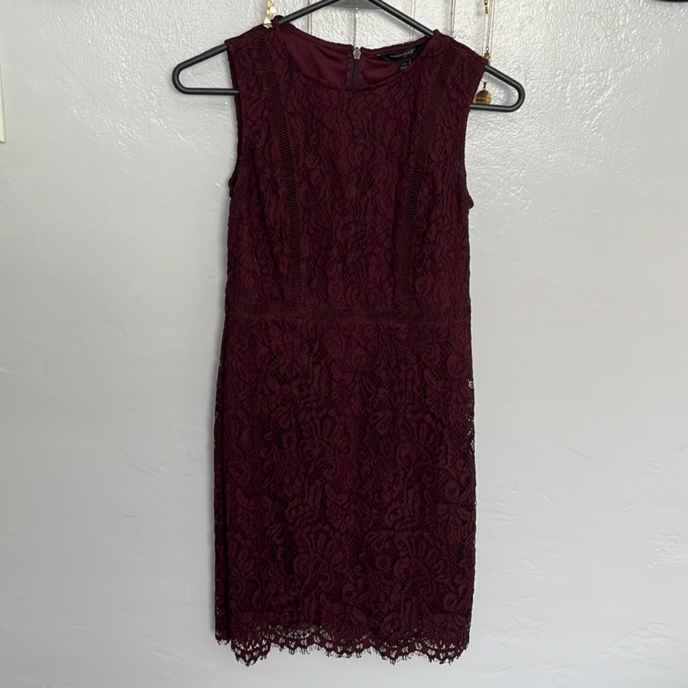 Pretty detailed deep purple dress